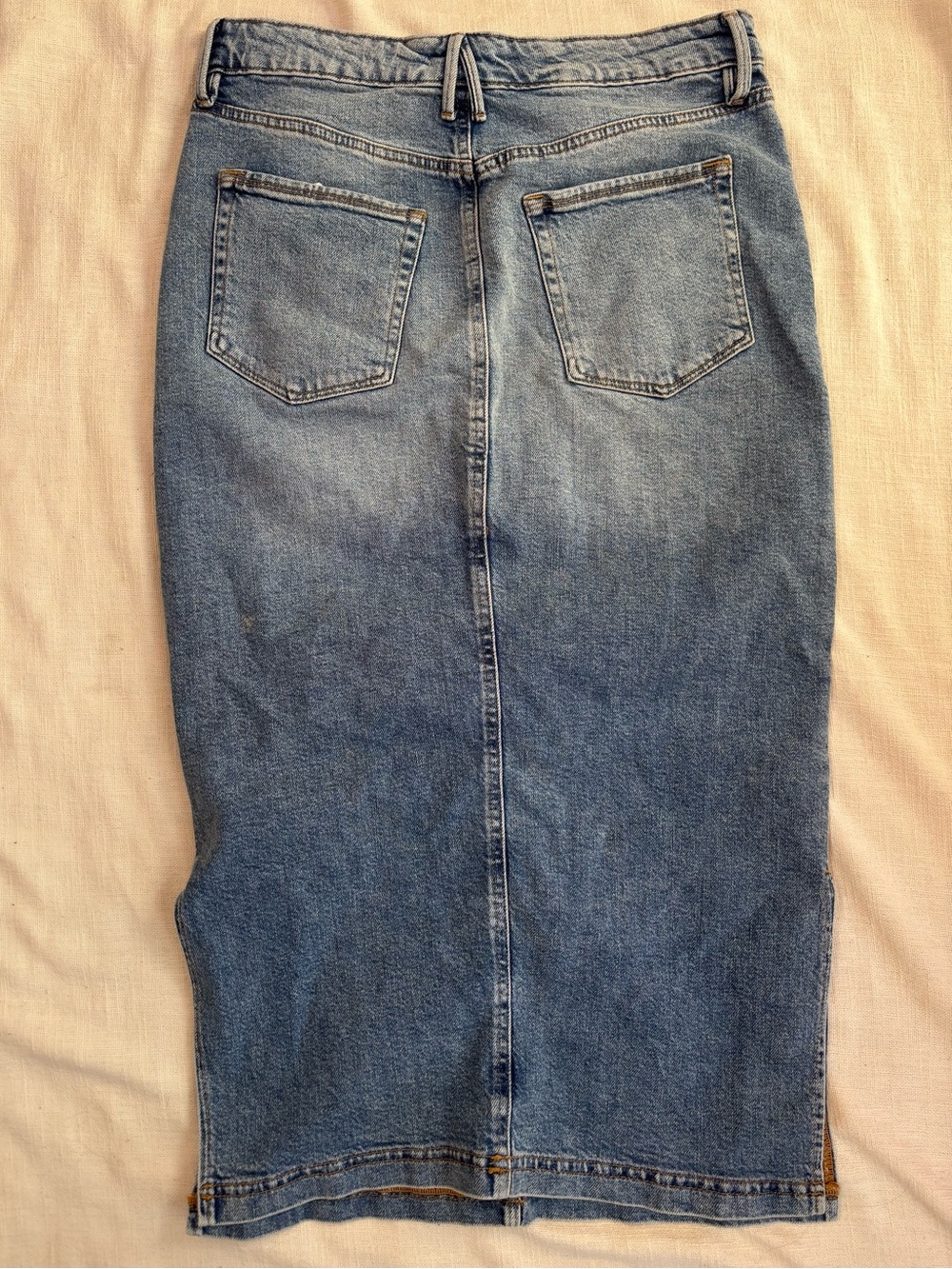Good American Light Blue Denim Midi Skirt with Side Slits - Picture 6 of 8